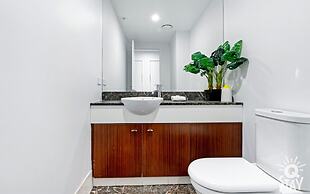 Chevron Renaissance - Q Stay