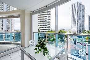 Chevron Renaissance - Q Stay