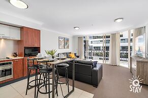 Chevron Renaissance - Q Stay