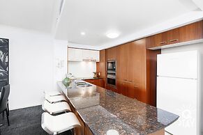 Chevron Renaissance - Q Stay