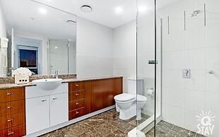 Chevron Renaissance - Q Stay