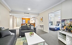 Chevron Renaissance - Q Stay