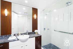 Chevron Renaissance - Q Stay