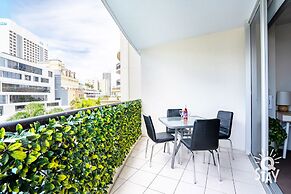 Chevron Renaissance - Q Stay