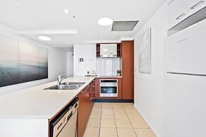 Chevron Renaissance - Q Stay