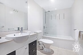 Chevron Renaissance - Q Stay