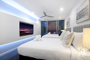 Chevron Renaissance - Q Stay