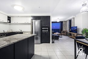 Chevron Renaissance - Q Stay