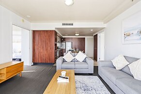 Chevron Renaissance - Q Stay