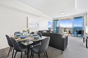 Chevron Renaissance - Q Stay