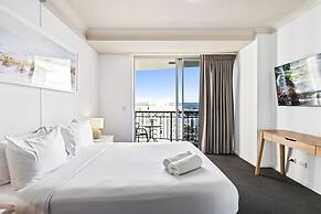 Chevron Renaissance - Q Stay