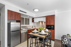 Chevron Renaissance - Q Stay