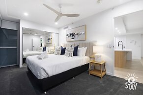 Chevron Renaissance - Q Stay