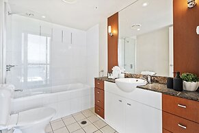 Chevron Renaissance - Q Stay