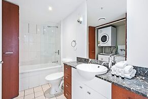 Chevron Renaissance - Q Stay