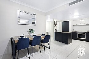 Chevron Renaissance - Q Stay