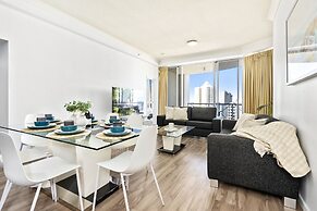 Chevron Renaissance - Q Stay