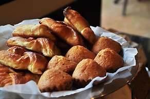 Little Mastiff Chinchwad