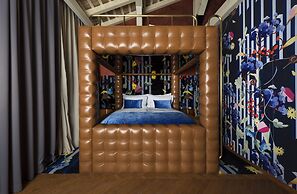 Winery & Design hotel ROXANICH