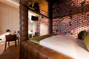 Winery & Design hotel ROXANICH