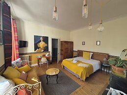 Chambres d'hôtes H De Surgeres