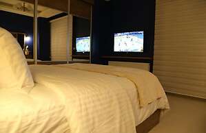 Western Gate Residence