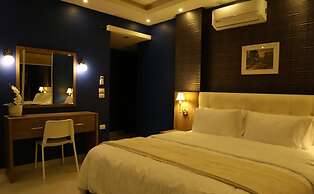 Western Gate Residence