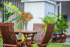 Woodside Inn & Serviced Apartments