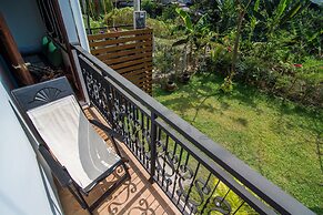 Woodside Inn & Serviced Apartments