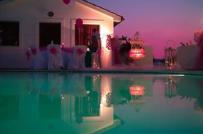 Marialice Apartments