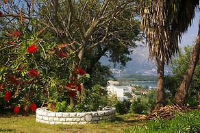 Marialice Apartments