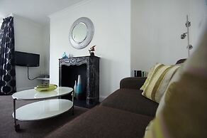 New Steine Apartment Sea View by Brighton Holiday Lets