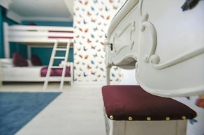 Little Paris Parking by Brighton Holiday Lets