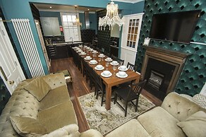 Chocolate Box Central by Brighton Holiday Lets