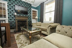 Chocolate Box Central by Brighton Holiday Lets