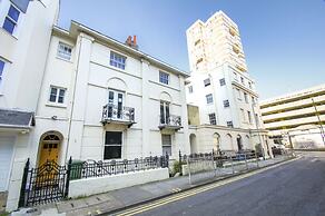 Chocolate Box Central by Brighton Holiday Lets