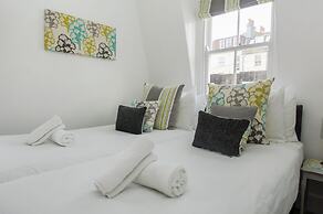 Marine Cottage Parking by Brighton Holiday Lets