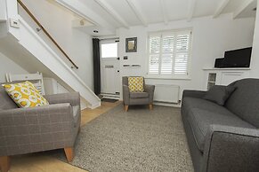 Marine Gardens Central by Brighton Holiday Lets