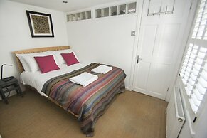 Marine Gardens Central by Brighton Holiday Lets