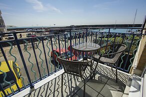 Marina Apartment Parking by Brighton Holiday Lets