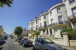 Brunswick Garden Studio Patio by Brighton Holiday Lets