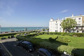 Regency Apartment Sea View by Brighton Holiday Lets