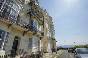 Regency Apartment Sea View by Brighton Holiday Lets