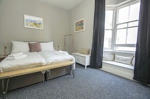 Mucky Duck House Central by Brighton Holiday Lets