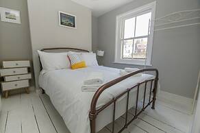 Mucky Duck House Central by Brighton Holiday Lets