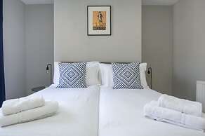 Mucky Duck House Central by Brighton Holiday Lets