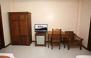 Hotel June Business Bed Breakfast