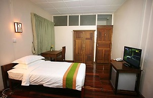 Hotel June Business Bed Breakfast