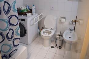 Athens Deluxe Apartment near Acropolis