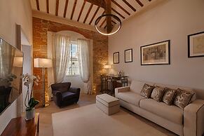 Donati Luxury Tower Suites